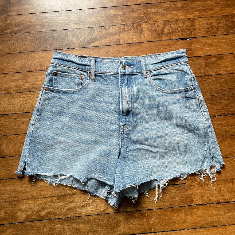 American Eagle Light Wash Denim Short